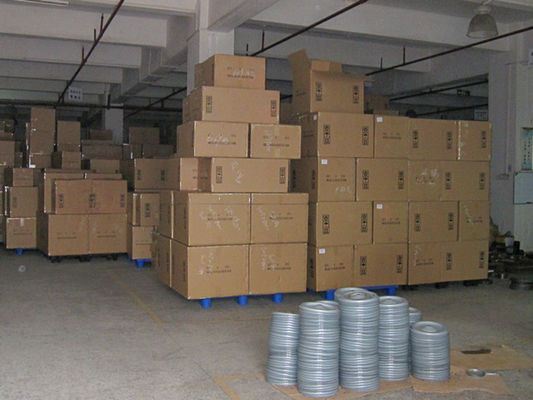Filter Air Compressor Air, 8944302500 Cummins Bus Penggantian Filter Air