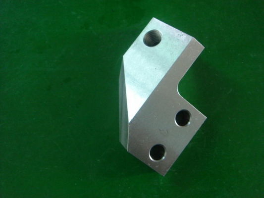 Dostosowane CNC Precyzyjna obróbka HRST ASTM A-36 Wspornik