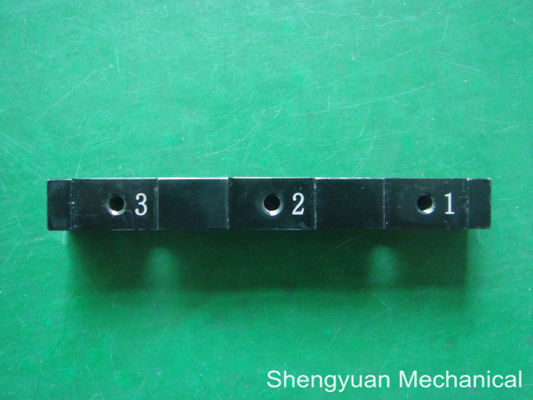 黒色亜鉛鋼とRa1.6 CNCターニング加工は、工具マウントをスライドさせます