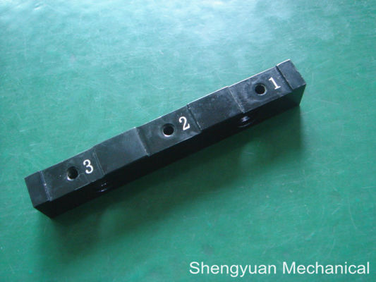 黒色亜鉛鋼とRa1.6 CNCターニング加工は、工具マウントをスライドさせます