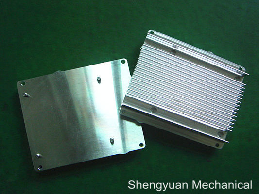 Disipador de calor de aluminio de la protuberancia de la precisión de encargo del CNC que trabaja a máquina con la escala de conversión
