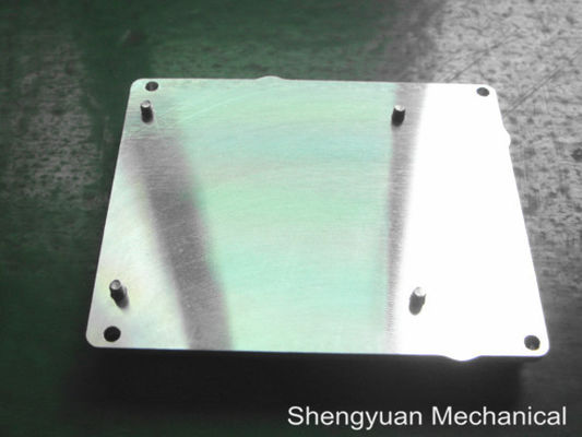 Disipador de calor de aluminio de la protuberancia de la precisión de encargo del CNC que trabaja a máquina con la escala de conversión