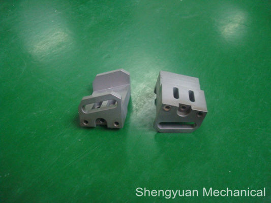 Carbon Steel CLA2 Presisi Milling Bagian mesin Mild Steel