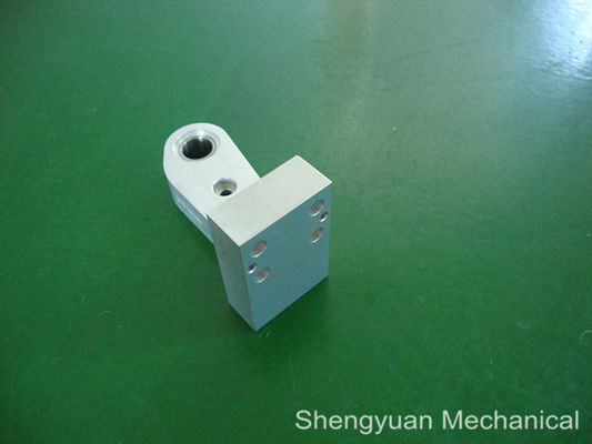 AL7075 / AL 6061 Presisi Milling machined Machining Parts CNC dengan Putih Anodized