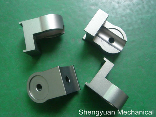 Anodize Pantone 403M Presisi CNC Machining AL6061 Joint Coupler
