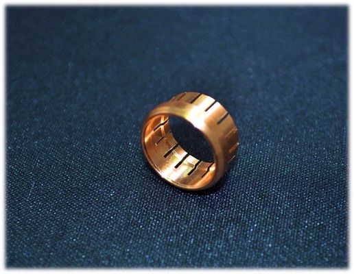 تحولت تخصيص براس CNC أجزاء دقيقة RF الفضاء الموصل