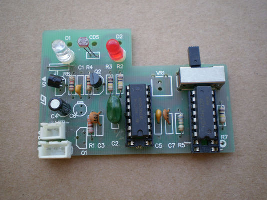 Γρήγορη μέσω-τρύπα συνελεύσεων PCB στροφής πολυστρωματική SMT για τη μηχανή παιχνιδιών
